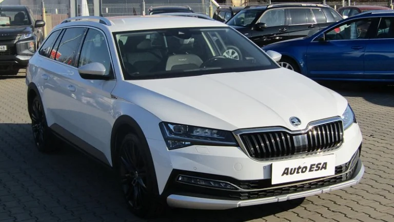 Škoda Superb III 2.0TDi Scout