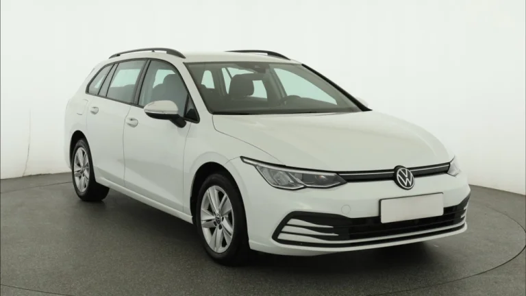 Volkswagen Golf, 2021