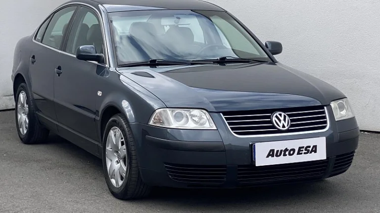 Volkswagen Passat 2.4i 