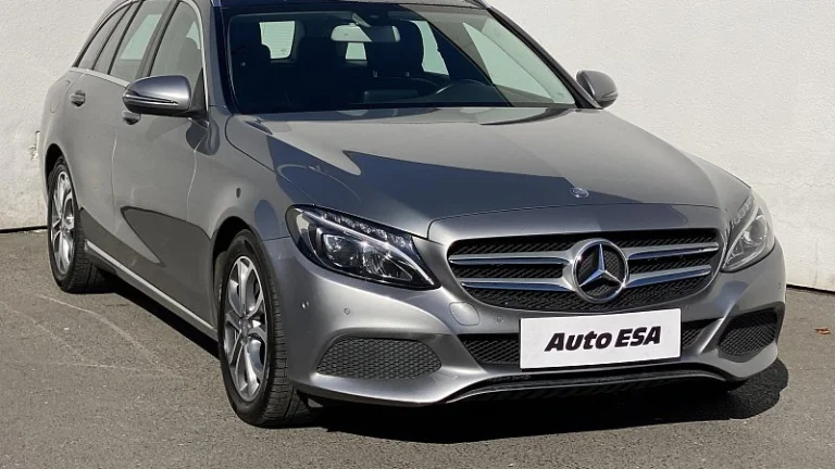Mercedes-Benz Třída C 2.2 CDi Avantgarde