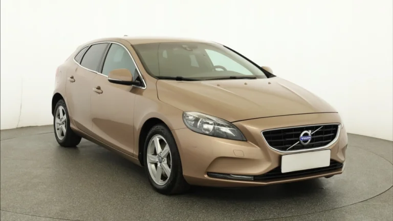 Volvo V40, 2014