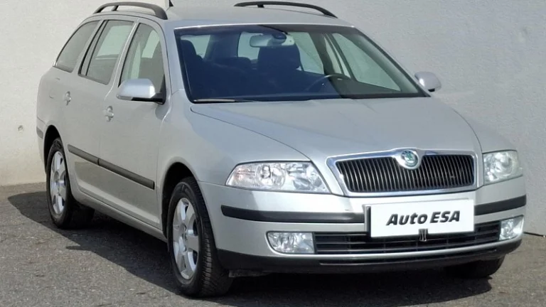 Škoda Octavia II 1.6 FSi Elegance