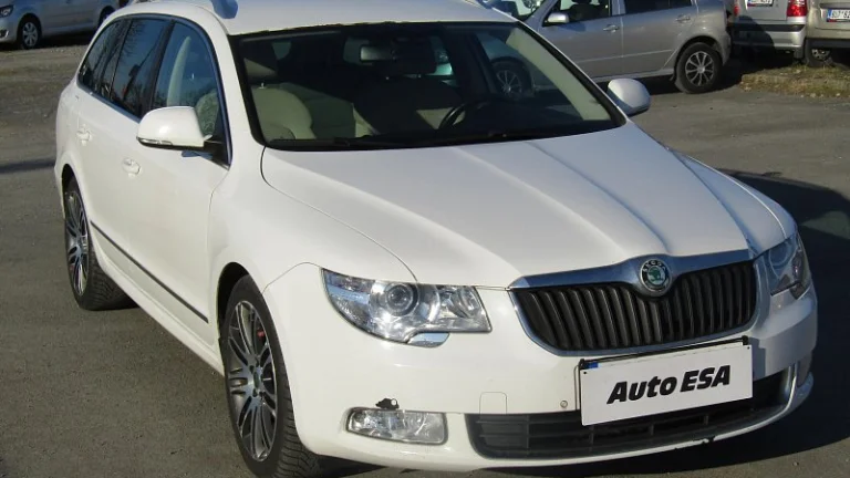 Škoda Superb II 2.0TDI Elegance