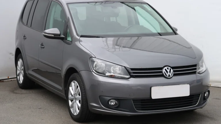 Volkswagen Touran, 2013