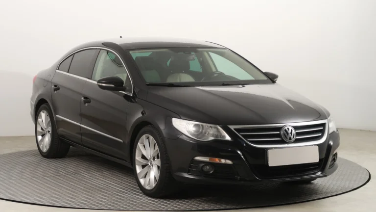 Volkswagen Passat CC, 2011