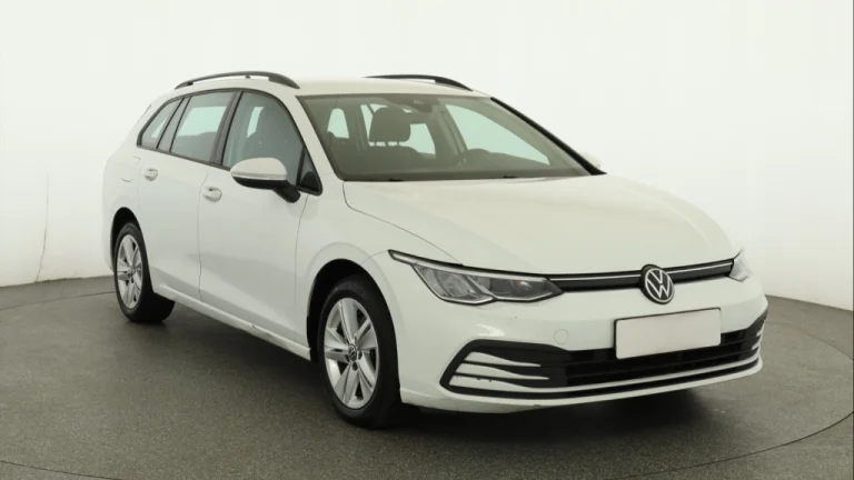 Volkswagen Golf, 2021