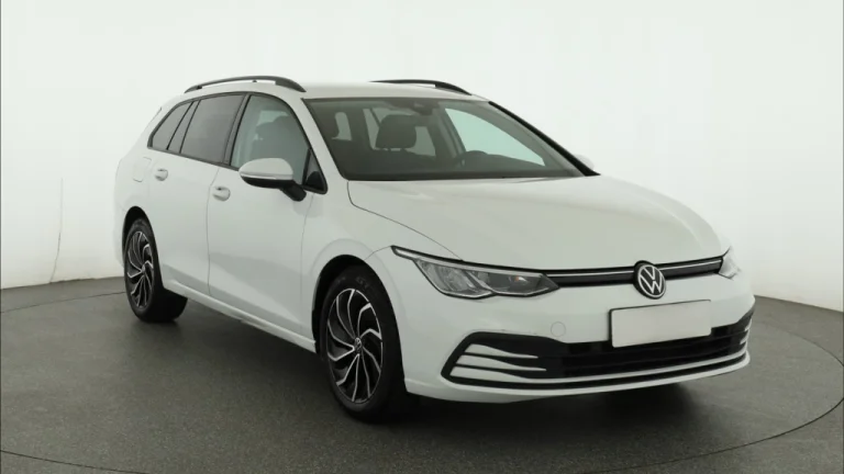 Volkswagen Golf, 2021