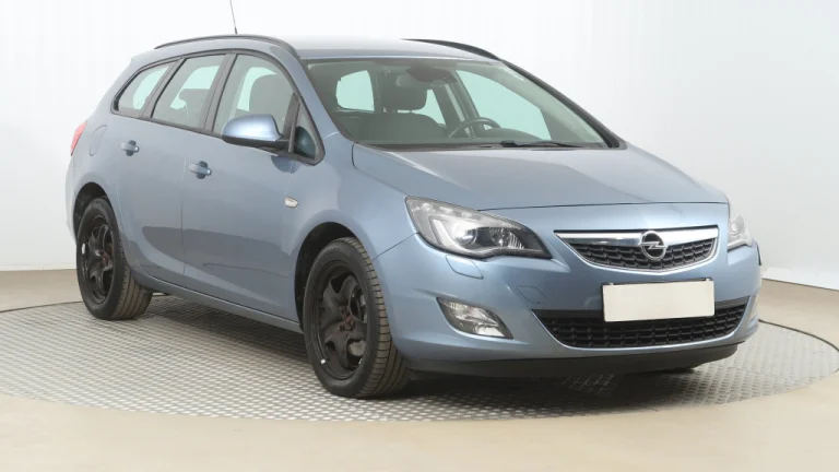 Opel Astra, 2010