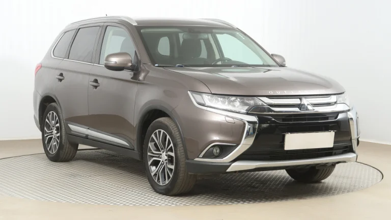 Mitsubishi Outlander, 2016