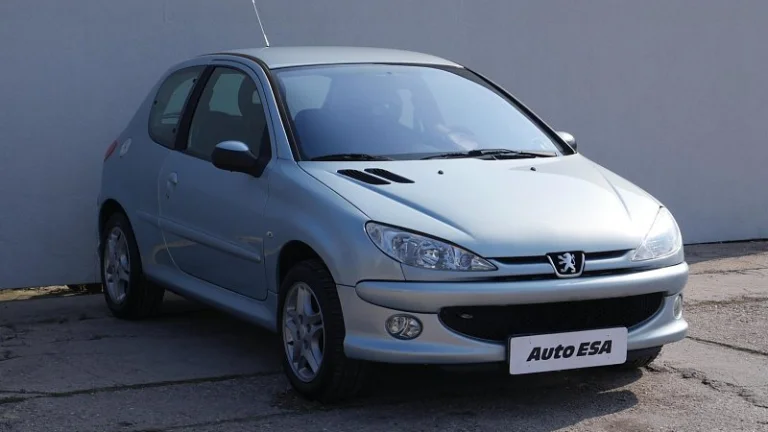 Peugeot 206 1.6i 