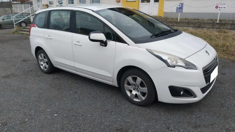 Peugeot 5008, 2015