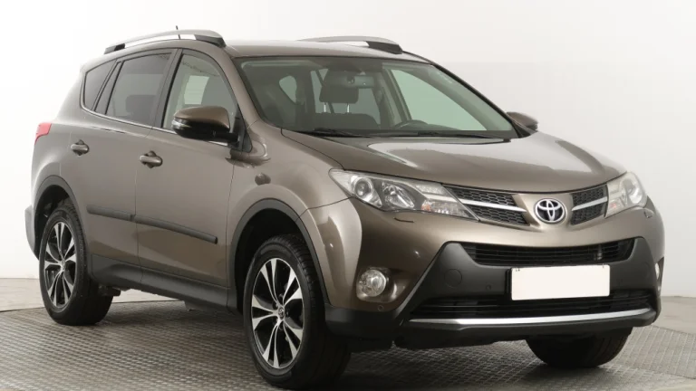 Toyota RAV4, 2015