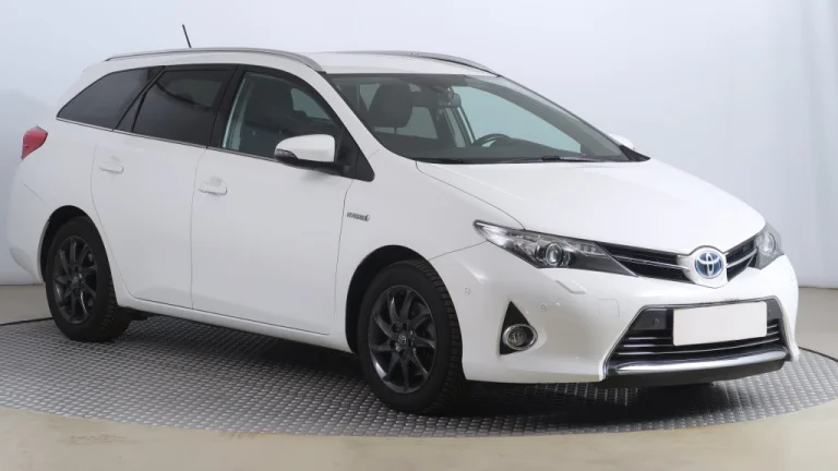 Toyota Auris, 2014