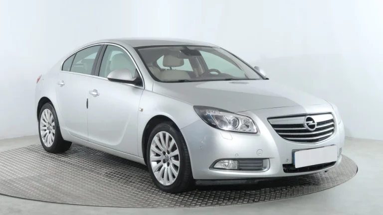 Opel Insignia, 2011