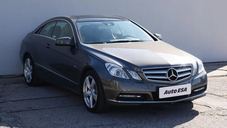 Mercedes-Benz Třída E 3.0 CDi 