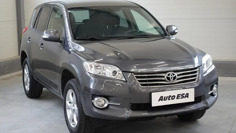 Toyota RAV4 2.0 i 