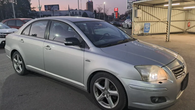 Toyota Avensis, 2008