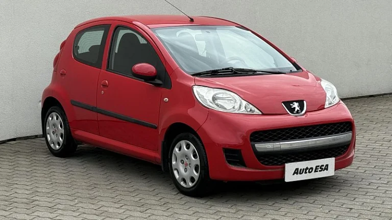 Peugeot 107 1.0 i 