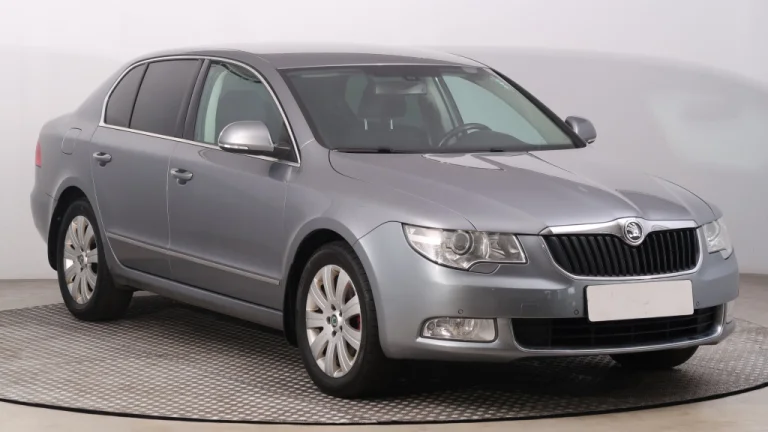 Škoda Superb, 2011