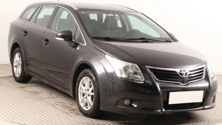 Toyota Avensis, 2011