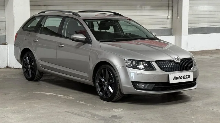 Škoda Octavia III 1.8 TSI Elegance