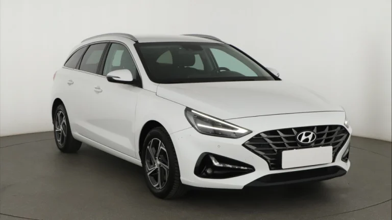 Hyundai i30, 2022