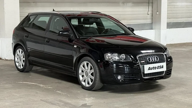 Audi A3 1.6 FSi S-line