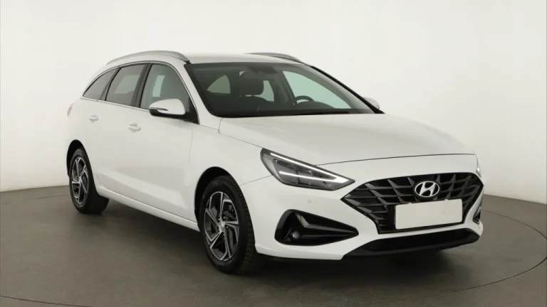 Hyundai i30, 2022