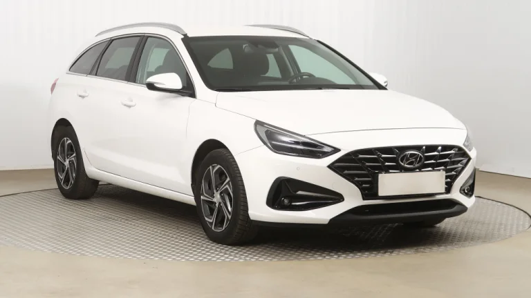 Hyundai i30, 2022
