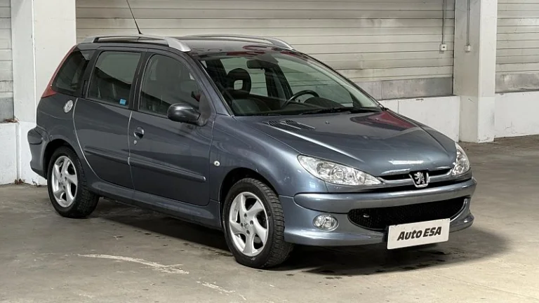 Peugeot 206 1.6i 