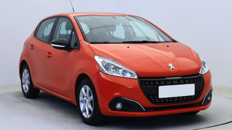 Peugeot 208, 2015