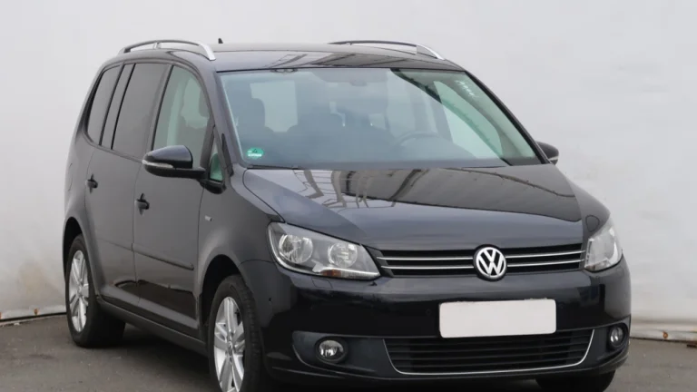 Volkswagen Touran, 2012