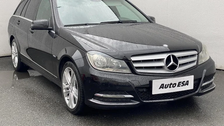Mercedes-Benz Třída C 2.2 CDi 