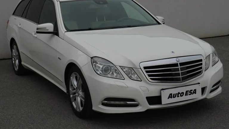 Mercedes-Benz Třída E 3.0 CDi 