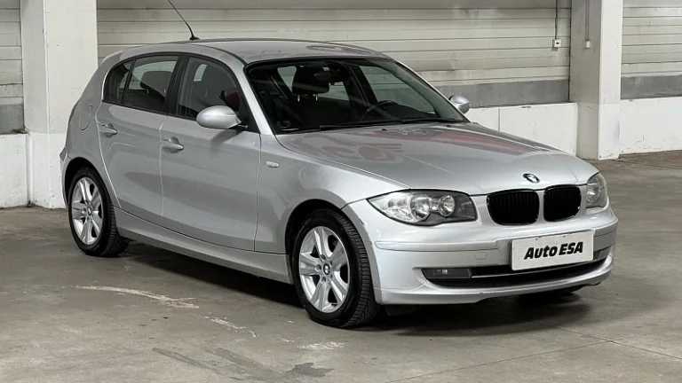 BMW Řada 1 2.0i 