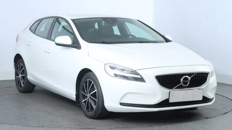 Volvo V40, 2016