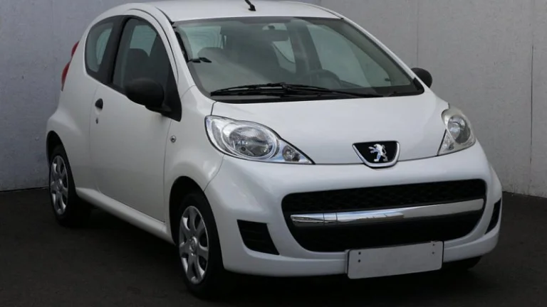 Peugeot 107 1.0 i 
