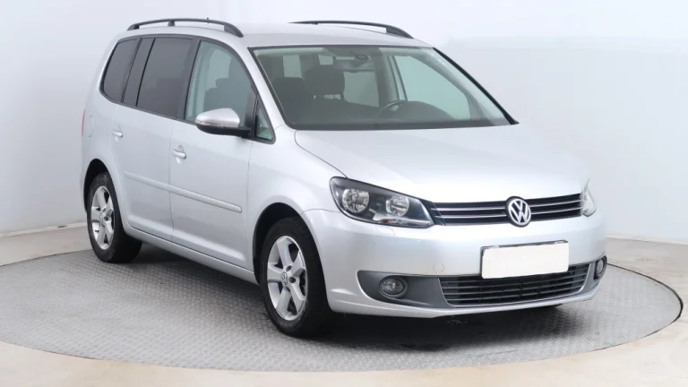 Volkswagen Touran, 2013