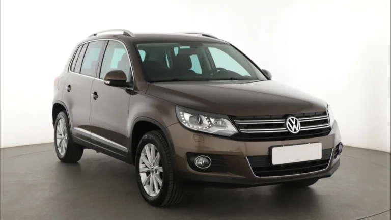 Volkswagen Tiguan, 2015