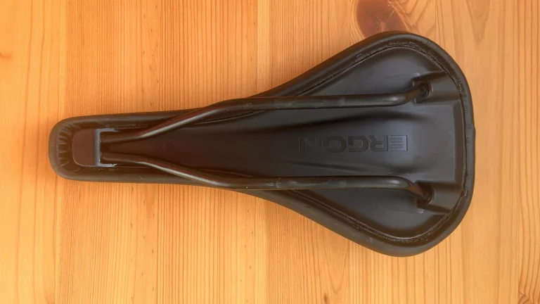 Nové sedlo Ergon SM10 Enduro Comp S/M
