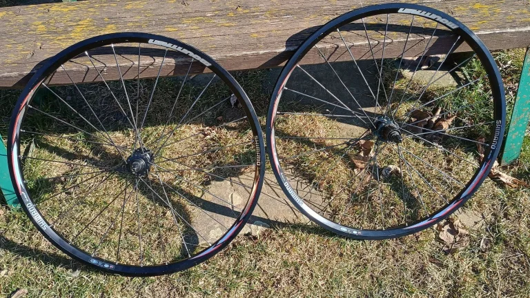 Prodám - zapletená kola Shimano WH M505