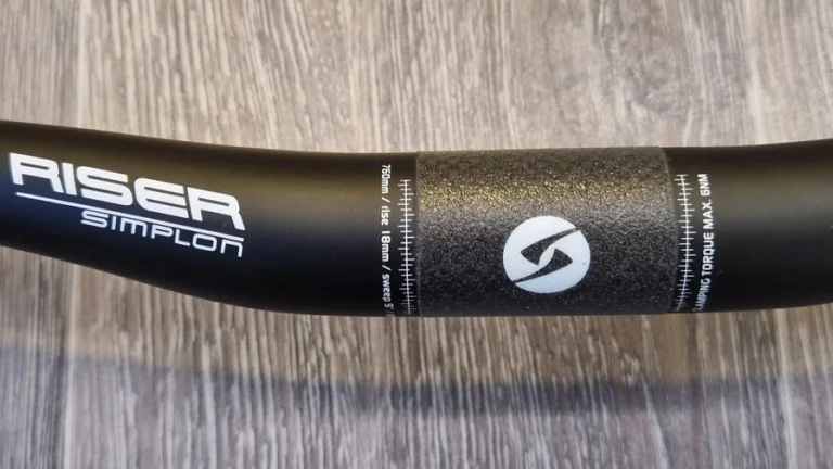 Řídítka SIMPLON 760mm 31,8 karbon 196g NOVÉ