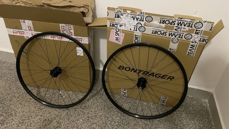 Bontrager kovee TLR z nového kola