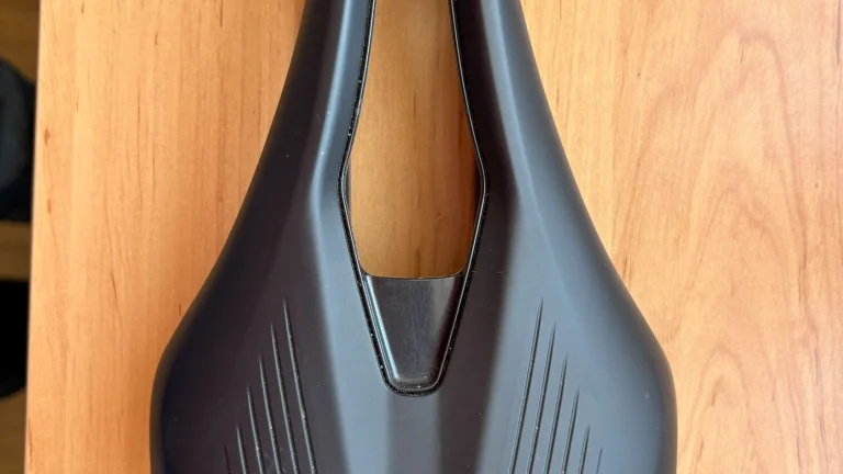 Sedlo Fizi:k Vento Argo R1