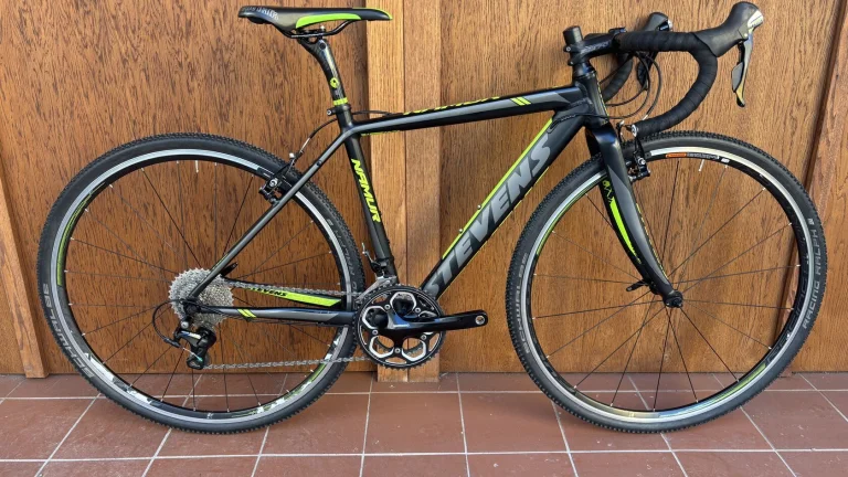 STEVENS NAMUR 48 cm - cyklokros - ráfkové brzdy - Shimano 2x11, kola FULCRUM / plášťové