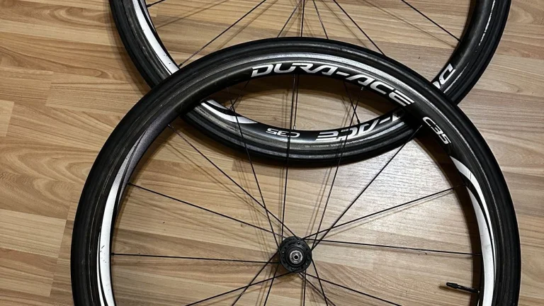 Zapletený karbonová galusková kola SHimano Dura-ace C35