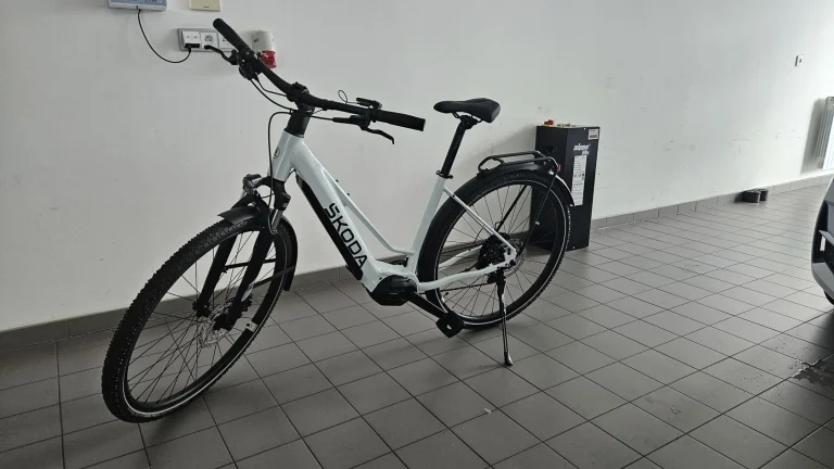 E bike Superior v barvách Škoda Auto