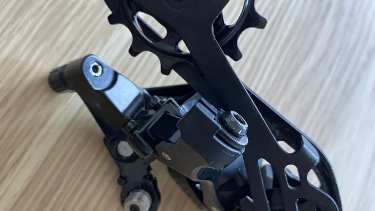 Silniční přehazovačka Shimano 105 12 rychlostí
