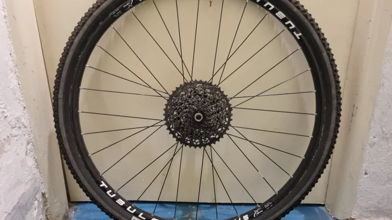 MTB Galusková zapletená kola Remerx Boost 15x110/12x148mm