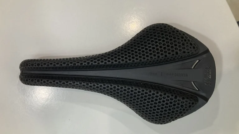 Fizik Antares versus Evo R1